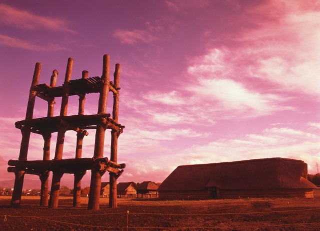Sannai-Maruyama Site at sunset