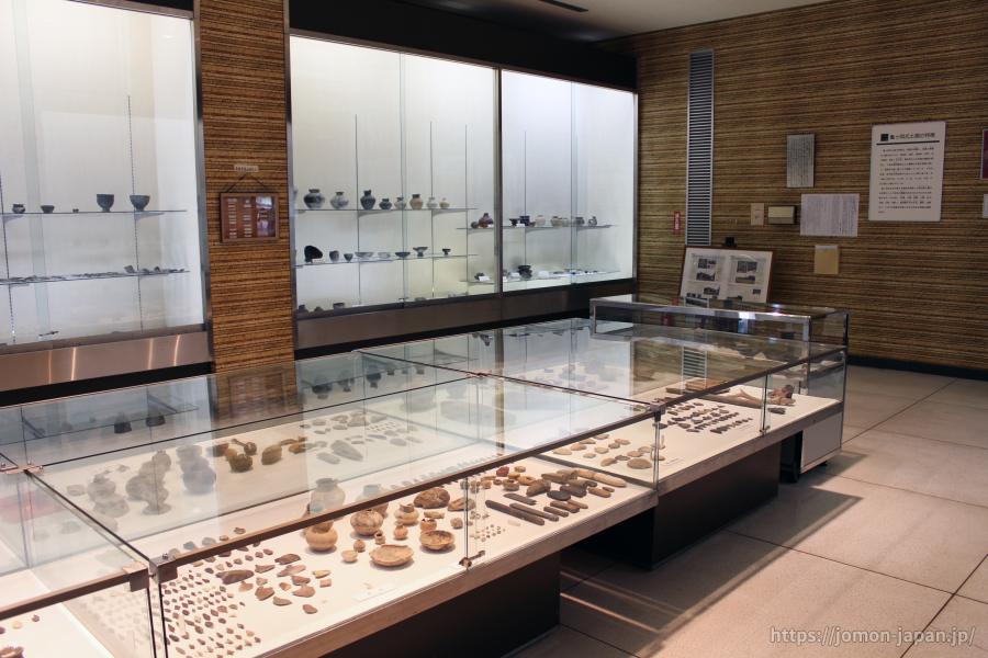 つがる市木造亀ヶ岡考古資料室　展示室