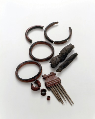 Lacquered artifacts