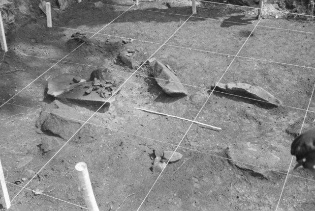 Pit grave of Earthwork Burial Circle No. 2 (Jul. 1965)