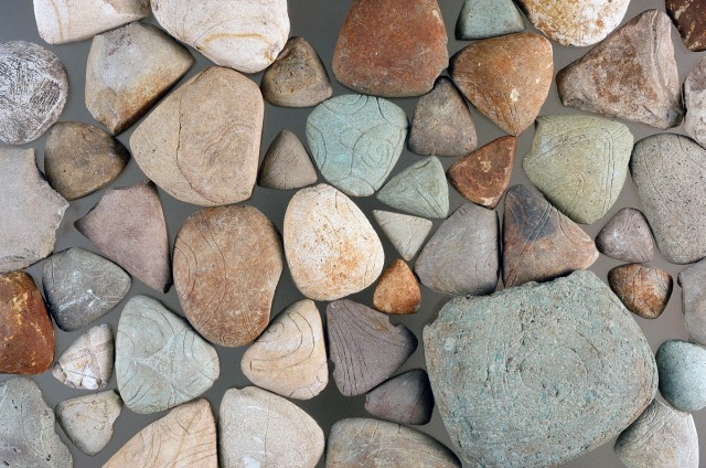 Triangular stone plates