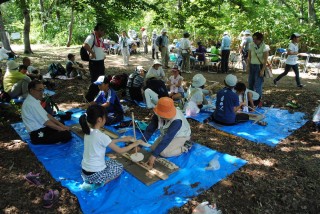 弘前縄文の会による火起こし体験
